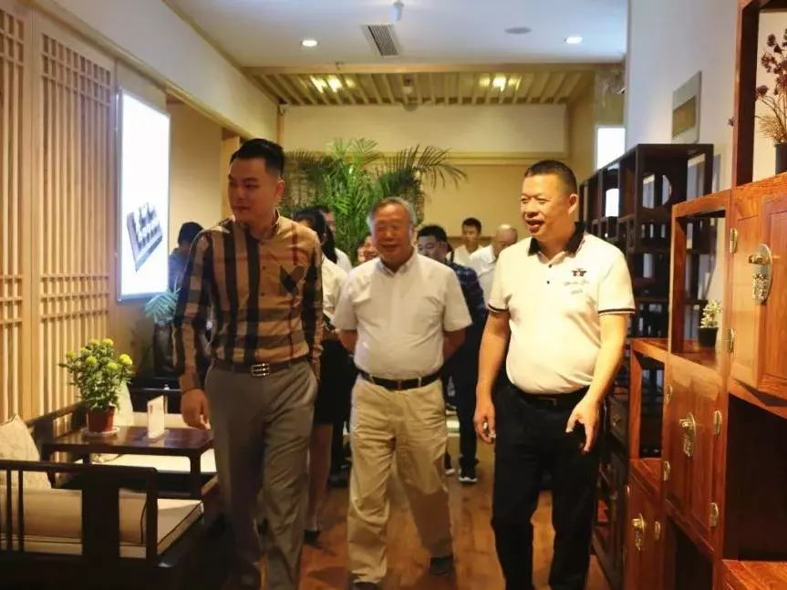 中國國際茶文化研究會主辦浙茶企赴陜西考察活動，參觀漢唐西安旗艦店插圖1