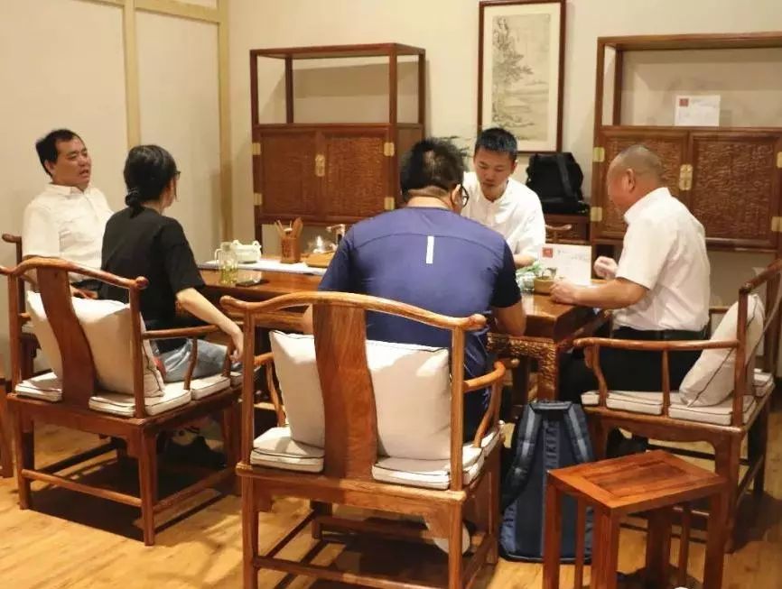 中國國際茶文化研究會主辦浙茶企赴陜西考察活動，參觀漢唐西安旗艦店插圖2