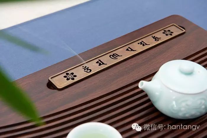 漢唐“云水禪心”茶盤摘第18屆全國(guó)設(shè)計(jì)“大師獎(jiǎng)”創(chuàng)意大獎(jiǎng)插圖2